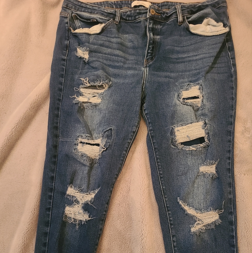 KanCan distressed plus size jeans